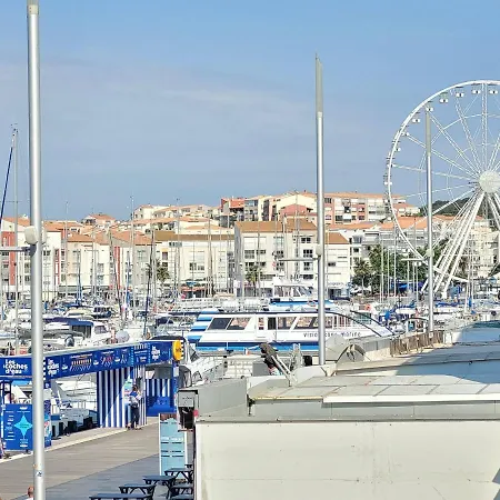 2 Lits Double T2 Sur Port Clim Parking Prive 2mn Plages Appartement
