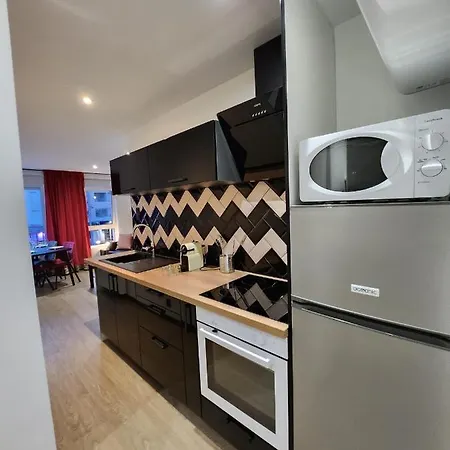 Appartement 2 Lits Double T2 Sur Port Clim Parking Prive 2mn Plages *